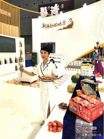 www hth com-贺娇龙离世前聊天记录曝光，年入900万，本可以躺赢!47岁仍爱折腾