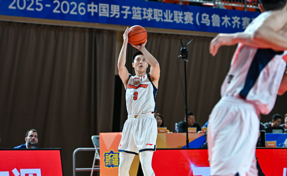 hthapp下载-2分14分33分！一夜爆2场大逆转，广东前三不保，辽宁有望回到前八